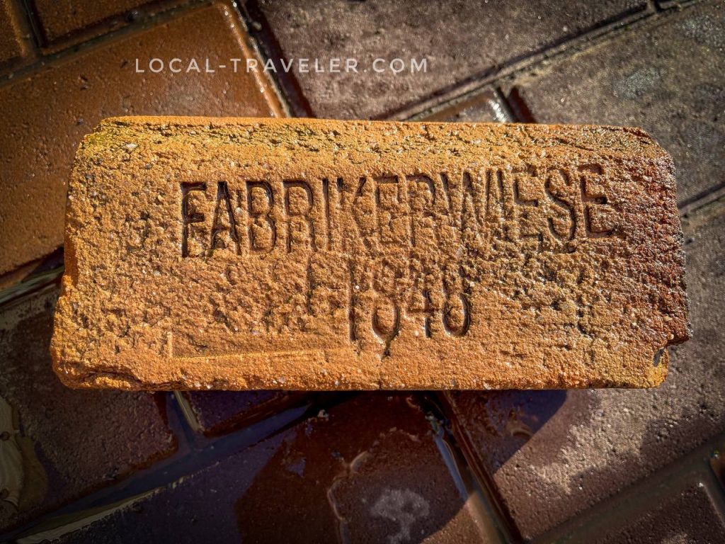 Кирпич с клеймом «Fabrikerwiese 1848»