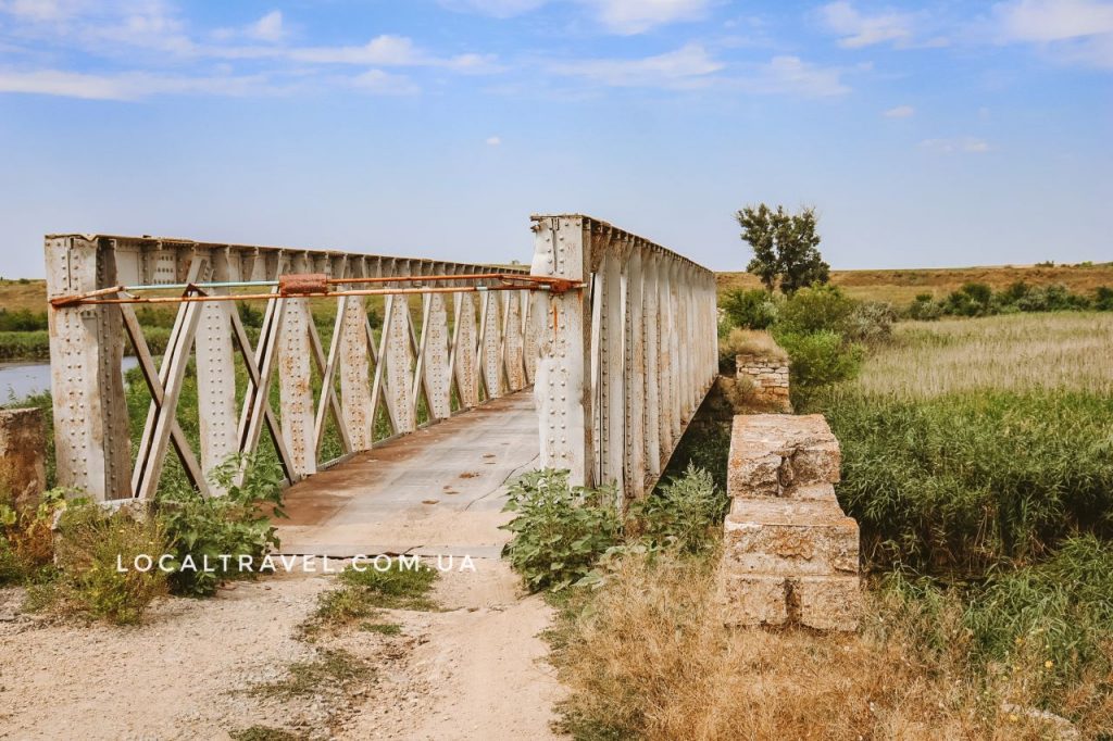 Залізний міст у селі Тягинка