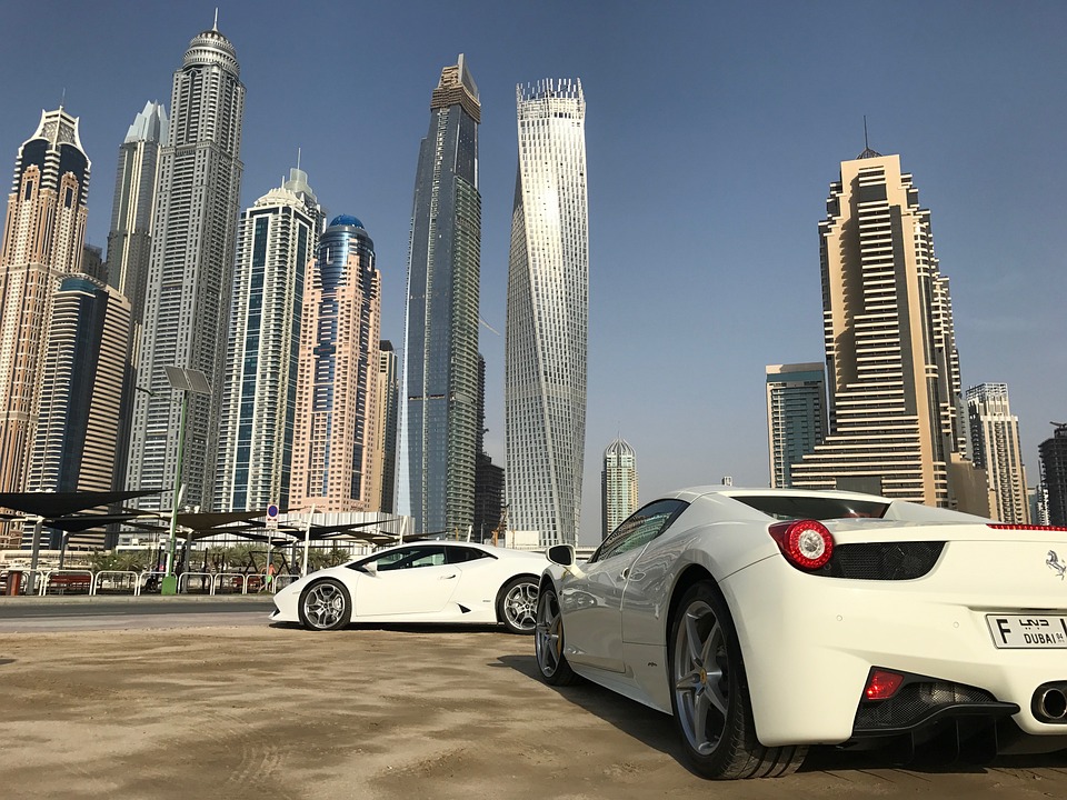 Как арендовать спортивный автомобиль в Дубае