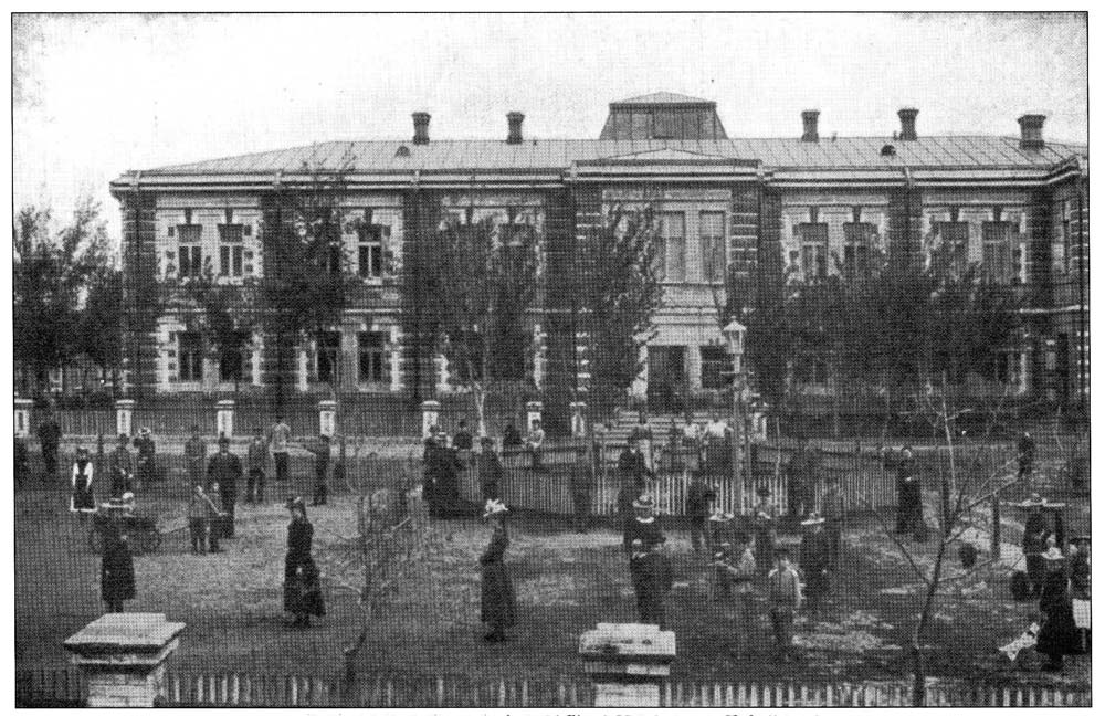 Мариинское училище для глухонемых в Тиге. Ретро-фото Мариинское училище для глухонемых в Тиге